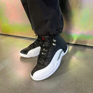 耐克（NIKE）Air Jordan 12 GS AJ12 喬12籃球鞋 黑白色153265-006 36.5