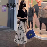 唐菓蜜新款連衣裙女2025夏季女裝韓版時(shí)尚氣質(zhì)百搭顯瘦復(fù)古港風(fēng)裙子夏天 黑色上衣+碎花裙子 M