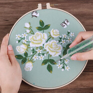 繡魁新款刺繡手工課創(chuàng)意禮物飾品印花自繡DIY繁花滿園蘇繡品自己刺繡 白玫瑰二【材料包+輔助繡繃】