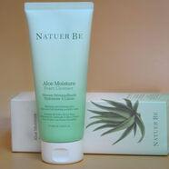 每紀(jì)Natuer Be奈碧蘆薈保濕泡沫潔面乳洗面奶180ML 假一賠三補(bǔ)水保濕 濕泡沫潔面
