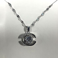 靈動(dòng)雙c吊墜項鏈女時(shí)尚百搭鈦鋼不掉色頸鏈毛衣鏈送老婆節日禮物 靈動(dòng)雙c項鏈-銀色【禮盒裝】