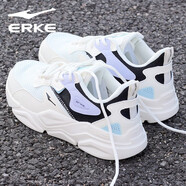 鴻星爾克（ERKE）運動(dòng)鞋女2025秋冬季新款輕便氣墊女鞋減震跑休閑網(wǎng)面鞋網(wǎng)面透氣鞋 橡芽白/正黑（2050）偏大 37