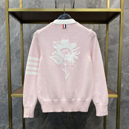 TNOM BIOWHE TB女士針織衫后背花朵棉質(zhì)V領(lǐng)慵懶風(fēng)女裝百搭經(jīng)典四杠休閑開(kāi)衫外套 粉色 M (1)