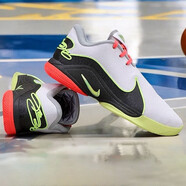 耐克（Nike）男鞋夏季新款LEBRON 22詹姆斯22實(shí)戰籃球鞋抗扭防滑緩震運動(dòng)鞋 FZ1095-101 詹姆斯22代 44.5