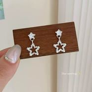 莫蓮娜老鳳凰999純銀耳釘鋯石星星耳環(huán)感輕奢氣質(zhì)時(shí)尚百搭耳飾耳釘 爆閃星星吊墜老鳳祥同款