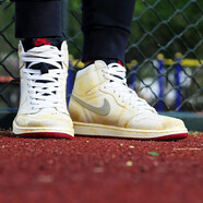 耐克（NIKE）新款男鞋籃球鞋倒鉤AIR JORDAN 1 AJ1 高幫紫鉤藍紅拼接運動鞋 BV1803-106 米黃 40