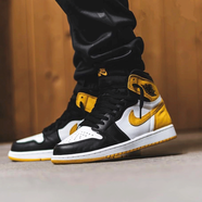 耐克（NIKE）新款男鞋 Air Jordan 1  AJ1 喬1運(yùn)動籃球鞋 555088-109 黑黃腳趾黃麂皮 40