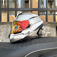 Orz摩托車(chē)頭盔男女全盔四季藍牙槽四季大尾翼機車(chē)跑盔3C認證新國標A1 銀高達幻彩紅（可夜視） 2XL