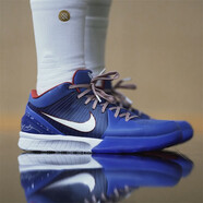 耐克（NIKE）男鞋 科比4代 Zoom Kobe 4 GiGi 白黑 耐磨透氣低幫實戰(zhàn)籃球鞋 FQ3545-400 藍色 43