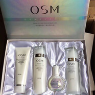 歐詩(shī)漫珍珠白凈透潤白柔膚水凝潤型/清潤型補水刮碼發(fā)介意慎拍 珍珠白四件套禮盒