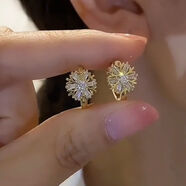 奧飄2024耳環(huán)新款閃亮太陽(yáng)花鑲嵌氣質(zhì)百搭耳扣 素圈雪花耳環(huán)