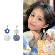 御淑坊氣質百搭花朵耳釘女生新款潮可愛甜美長耳環(huán)小眾獨特耳墜復古耳飾 溫柔毛球耳釘 s925銀針