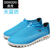 鼎度（DINGDU）夏季男士網(wǎng)鞋透氣男鞋情侶款運動(dòng)網(wǎng)布跑步女鞋套腳 天藍男款 35