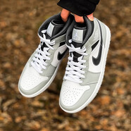 耐克（NIKE）【潮】aj男鞋籃球鞋夏季AirJordan1AJ1板鞋時(shí)尚百搭輕便運(yùn)動(dòng)鞋 554724-078/灰白黑 42