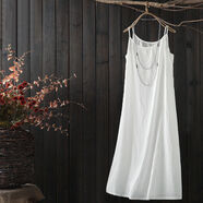 尚簡(jiǎn)紛女裝超火韓版韓版輕薄長(cháng)款純棉吊帶連衣裙女秋季新款內搭打底裙襯 白色90cm絲綿款肩帶可調膝蓋處 M