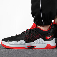 耐克（NIKE）籃球鞋男鞋春夏新款喬治保羅5代耐磨減震訓練實(shí)戰場(chǎng)上低幫運動(dòng)鞋 CW3146-002 黑紅 42.5