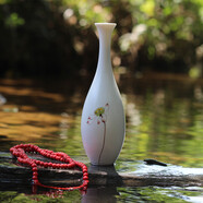 藝馨維尼景德鎮(zhèn)陶瓷花瓶創(chuàng)意擺件手繪荷花白瓷瓶觀音玉凈瓶簡(jiǎn)約水培插花器 觀音瓶