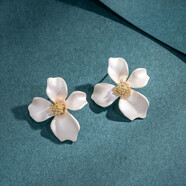 Qlady女士花朵耳環(huán)女時(shí)尚氣質(zhì)中國紅大氣紅色耳釘女韓版簡(jiǎn)約甜美925銀針耳飾品生日情人節禮物送女友 杏色