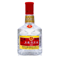 五糧液（WULIANGYE）股份公司出品 五糧迎賓五糧陳濃香型白酒小酒版 52度 100mL 1瓶 五糧迎賓100ml