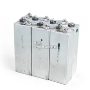 2.7V9500F超級(jí)法拉電容，可做點(diǎn)焊機(jī)，汽車啟動(dòng)電源，音響改裝等 二手 成色好 帶連接 2.7V12000F整組6個(gè)帶鏈接片和螺絲 無規(guī)格