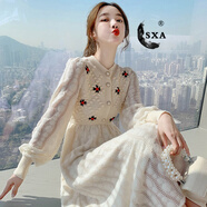 SXA香港潮牌長(cháng)袖針織連衣裙2025春秋新款減齡氣質(zhì)刺繡毛衣打底A字裙 杏色 M