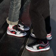 耐克（NIKE）【潮】Air Jordan aj1板鞋男女情侶新款低幫休閑運動籃球鞋休閑鞋 553560/553558-060黑灰紅 女款GS 40 男