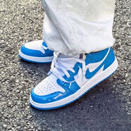 NIKE耐克男鞋女鞋夏季新款A(yù)ir Jordan 1情侶休閑板鞋aj1低幫籃球鞋子 北卡藍(lán)FZ3929/FZ2138-114 37.5 (GS）