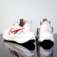 耐克（NIKE）跑步鞋女鞋2025秋冬季新款時(shí)尚舒適防滑訓練緩震透氣運動(dòng)鞋休閑鞋 FD4344-161帆白紅 39