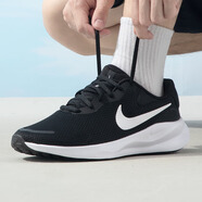 耐克（NIKE）男鞋春季新款飛線(xiàn)低幫網(wǎng)面透氣休閑輕便減震防滑運動(dòng)跑步鞋 FB8501-002 黑白/革命7系列 42