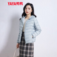 鴨鴨（YAYA）輕薄羽絨服女冬短款2025年秋冬新款高端時(shí)尚女款輕便韓版保暖外套 淺藍(lán)色【連帽款】 L
