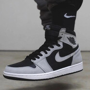 耐克（NIKE）新款男女鞋AIR JORDAN 1 MID AJ1籃球運(yùn)動(dòng)鞋復(fù)古休閑鞋 555088-035 黑灰 影子 36