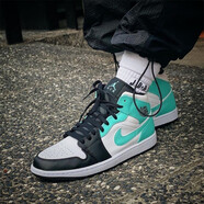 耐克（NIKE） air jordan 1男鞋女鞋 aj1男女情侶中幫板鞋運動(dòng)休閑籃球鞋 554725-132/554724-132薄荷綠 36 （GS）