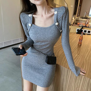 妙奕嘉小香風(fēng)長(zhǎng)袖針織連衣裙女秋冬季裙子2024新款高級(jí)感打底包臀裙氣質(zhì) 不規(guī)則領(lǐng)口紐扣針織連衣裙【灰】 均碼 （建議70斤-120斤）