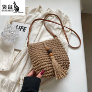 袋鼠夏天夏季款精致小包包女2026七夕潮森系海邊度假草編包流蘇單肩包 卡其色編織包