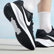耐克（NIKE）男鞋 2025夏新款寬楦運(yùn)動(dòng)鞋REVOLUTION 7休閑舒適緩震跑鞋 002/革命7/寬楦/黑白 44.5 (內(nèi)長(zhǎng)285mm)