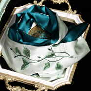 吳蠶里 真絲絲巾女士手工蘇繡梅花送媽媽外搭旗袍披肩刺繡圍巾禮盒裝 綠葉添香-綠色