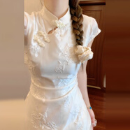 蕭遇（XIAOYU）2025年春季夏天新款女士裝連衣裙子高檔旗袍中式國(guó)風(fēng)氣質(zhì)長(zhǎng)裙衣服 白杏色 S 85-95斤