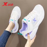 特步（XTEP）女鞋冬季軟底跑步鞋女透氣網(wǎng)鞋2026新款休閑老爹鞋旅游運動(dòng)鞋子女 帆白/芋泥紫 35