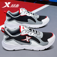 特步（XTEP）男鞋跑步鞋2025夏季網(wǎng)面透氣輕便休閑鞋子軟底減震運動鞋男款 黑白灰-店長推薦 41