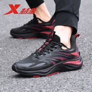 特步（XTEP）【動(dòng)力巢科技】男鞋春夏跑鞋皮面防潑水跑步鞋子減震耐磨運(yùn)動(dòng)鞋男 黑-烽火25代 39