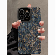 適用蘋果16手機殼復古秋冬系列iPhone15pro通用高端商務(wù)防摔手機保護殼套 TK明優(yōu) 復古圖騰 iPhone 16 Pro Max