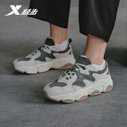 特步女鞋游牧戶(hù)外運動(dòng)鞋子時(shí)尚跑步運動(dòng)休閑鞋子女 淺麻灰/煙灰色 38 