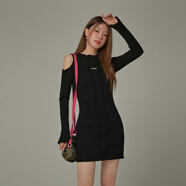 CHUU鏤空露肩連衣裙女2025秋冬季新款坑條木耳邊喇叭袖針織短裙子 黑色 均碼