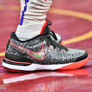 耐克（NIKE）男鞋新款ZOOM LEBRON詹姆斯氣墊緩震耐磨實戰(zhàn)訓(xùn)練籃球鞋 黑灰紅 44
