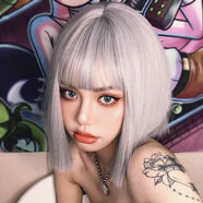 唐妮 銀白色假發(fā)COS短發(fā)銀灰色短直發(fā)奶奶灰歐美波波頭帥氣可愛(ài)圓臉 款式：奶奶灰 配：發(fā)網(wǎng)