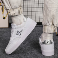 特步男鞋網(wǎng)面透氣低幫板鞋男夏季學(xué)生輕便運動(dòng)休閑鞋跑步滑板鞋子男 新白色/新金屬銀-皮網(wǎng)拼接 42