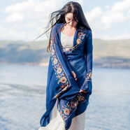 PEARL DIARY夏季沙漠旅游防曬披肩民族風(fēng)圍巾女沙灘鹽湖絲巾時(shí)尚棉麻紗巾頭巾 刺繡梧桐花【藏青色】