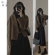 可茵（Keyin）連衣裙女裝套裝206年春秋新款小個(gè)子赫本風(fēng)短款外套半身裙子女 咖色外套+黑色半身裙 2XL
