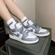 耐克（NIKE）板鞋aj1男女鞋Low情侶新款低幫輕便防滑運(yùn)動(dòng)休閑籃球鞋子【尖貨】 553560/553558-053 復(fù)古灰 44