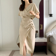 織迷（weave infatuations）2024夏韓國優(yōu)雅氣質(zhì)v領(lǐng)交叉連衣裙紐扣褶皺設計短袖開(kāi)叉裙 杏色 S